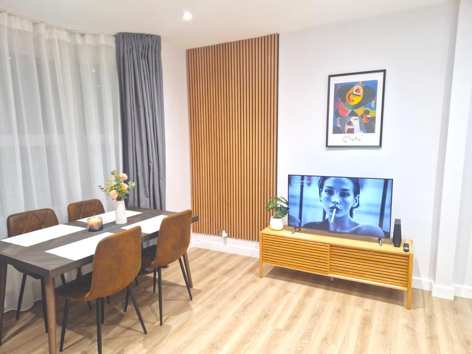 The Comfort You Need In Is 16 Minutes Away From Central Apartament Londra
